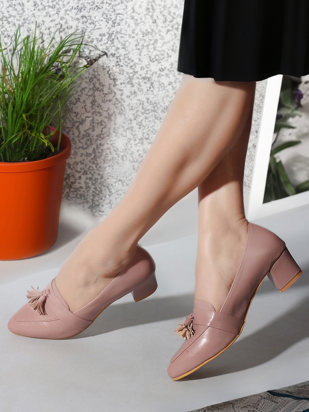 

ICONICS Pointed Toe Tassel Detail Block Heel Pumps, Peach