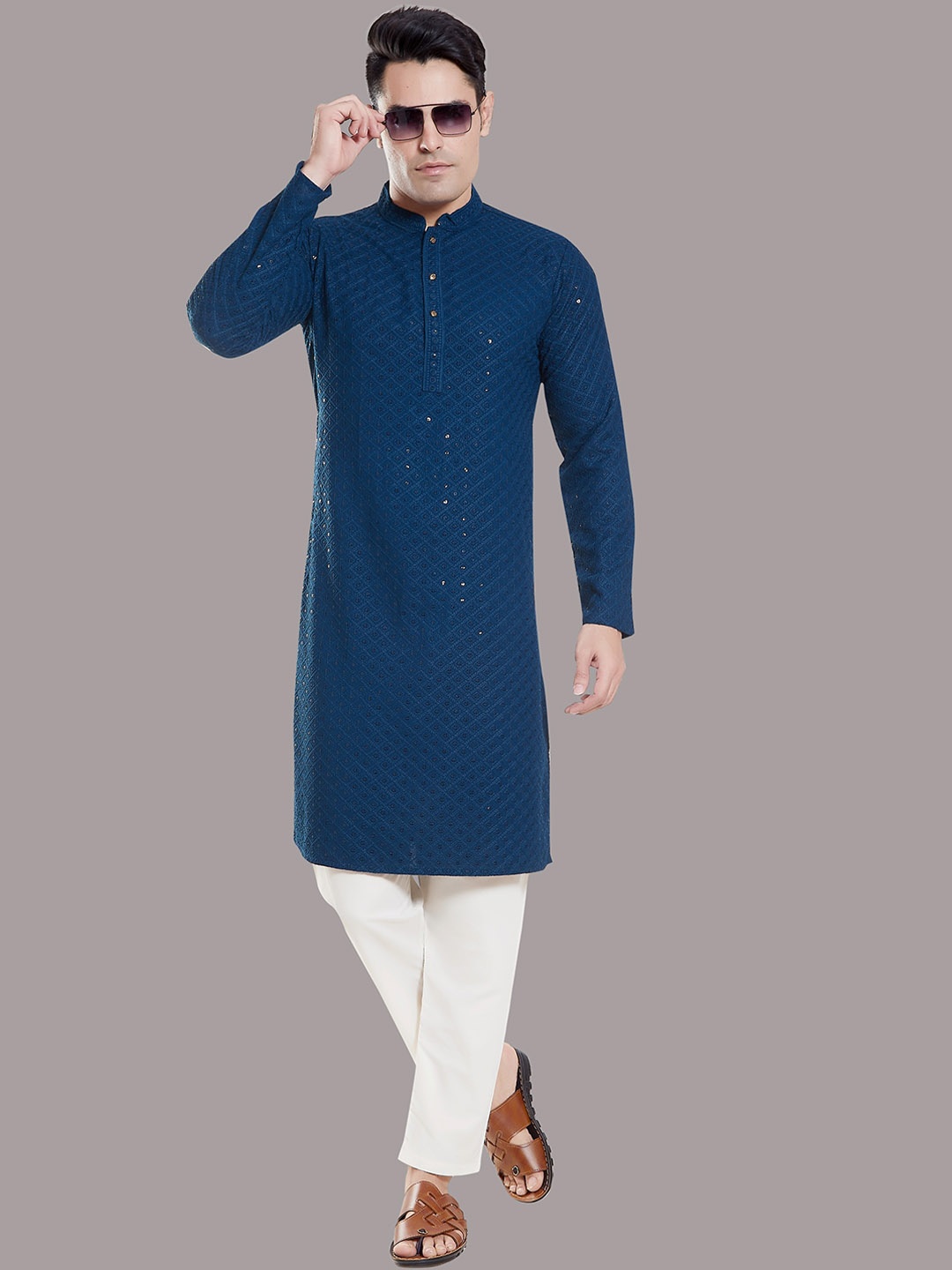 

Rani Saahiba Geometric Embroidered Mandarin Collar Sequinned Kurta, Teal