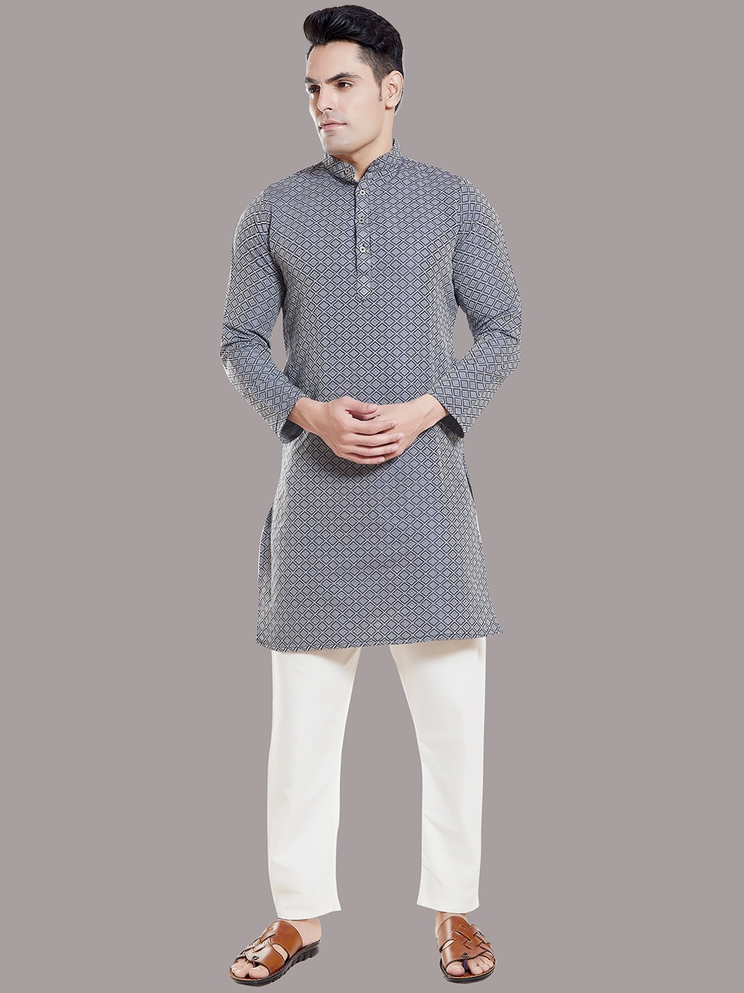 

Rani Saahiba Geometric Woven Design Jacquard Band Collar Kurta, Grey