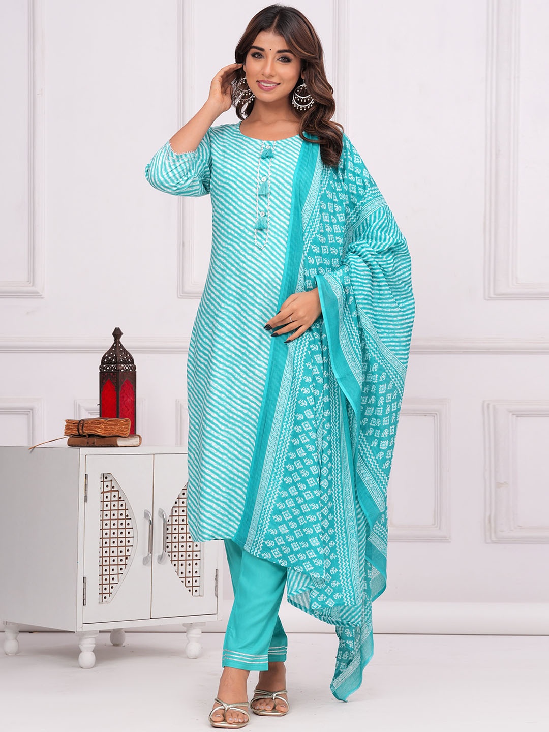 

KALINI Leheriya Printed Regular Gotta Patti Straight Kurta with Trousers & Dupatta, Sea green