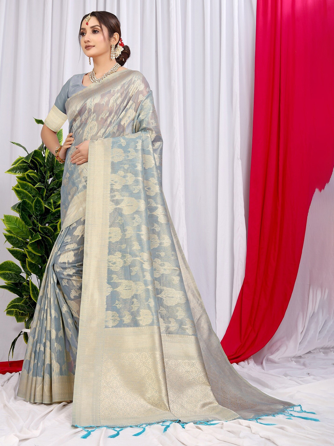 

MAGMINA Floral Woven Design Zari Organza Banarasi Saree, Blue