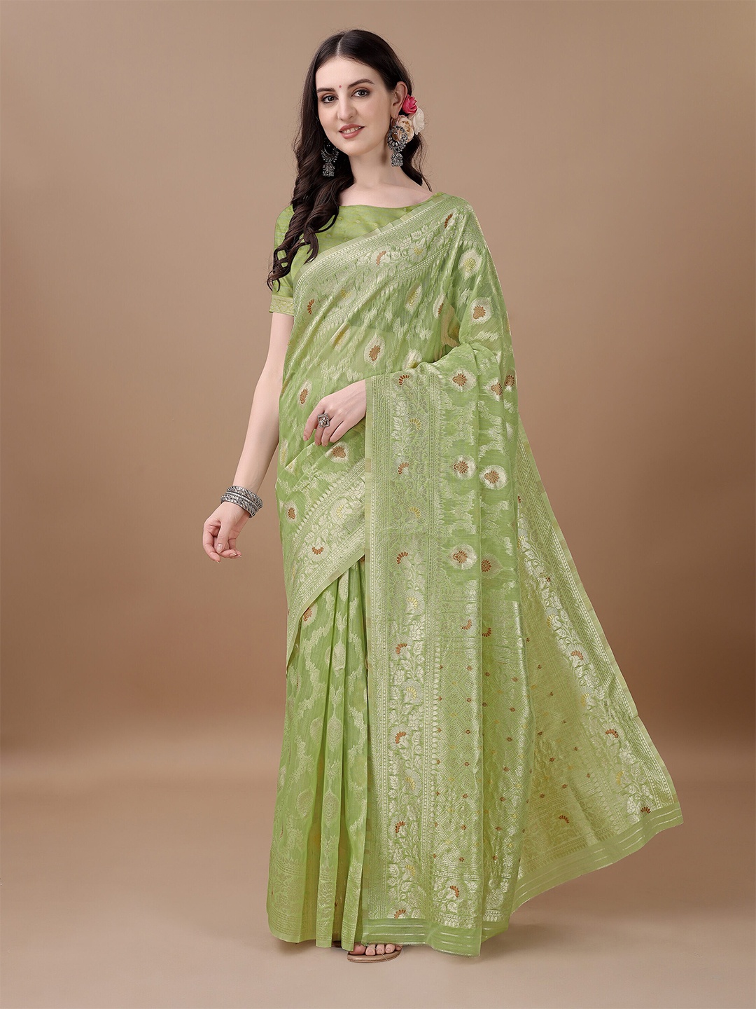 

MAGMINA Ethnic Woven Design Zari Banarasi Saree, Green