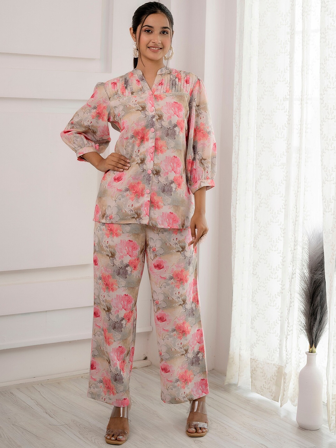 

Chandbaali Printed Shirt With Trousers Co-Ords, Pink