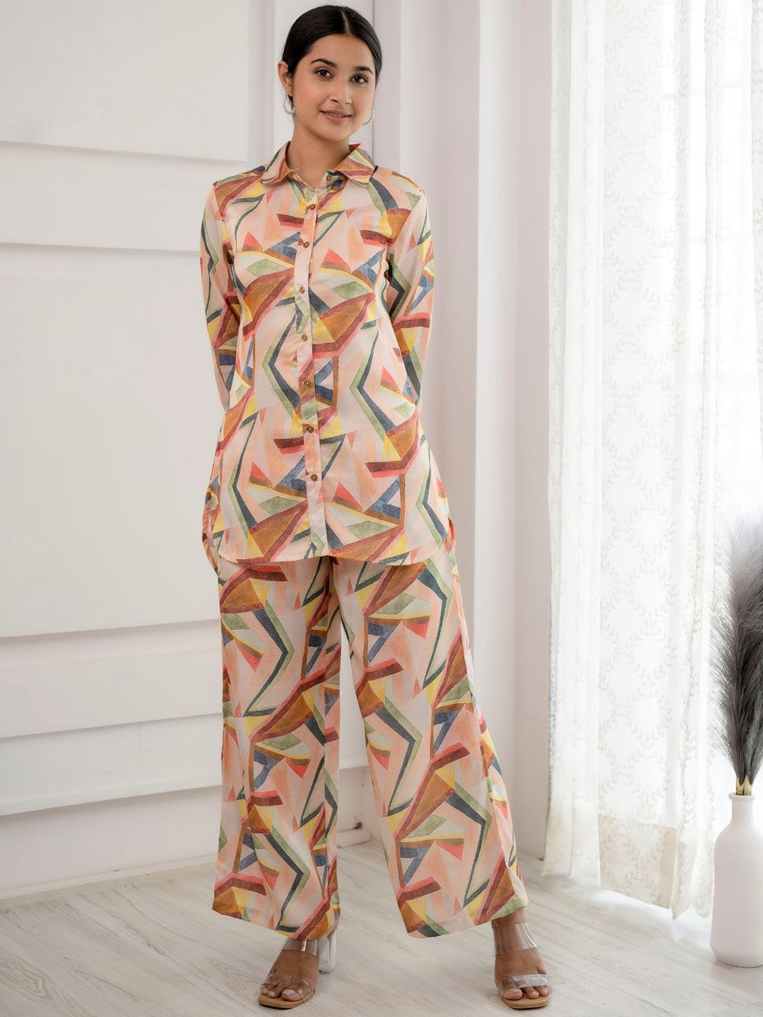 

Chandbaali Printed Shirt & Flared Trouser Co-Ords, Peach
