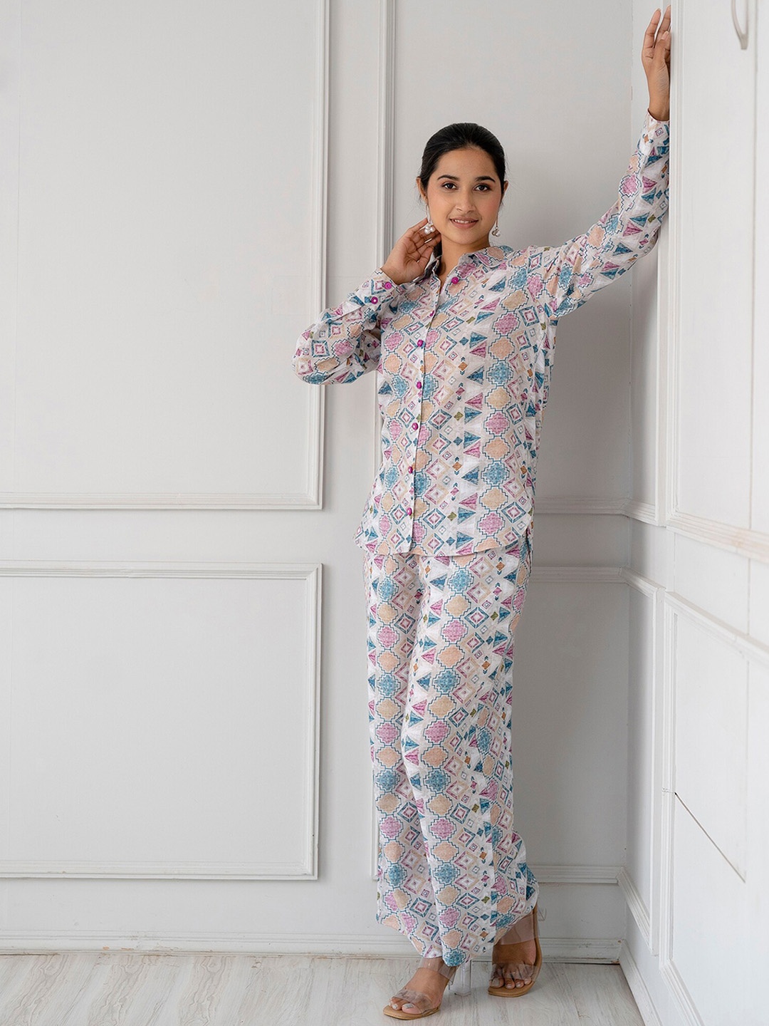 

Chandbaali Printed Shirt & Flared Trouser Co-Ords, Silver