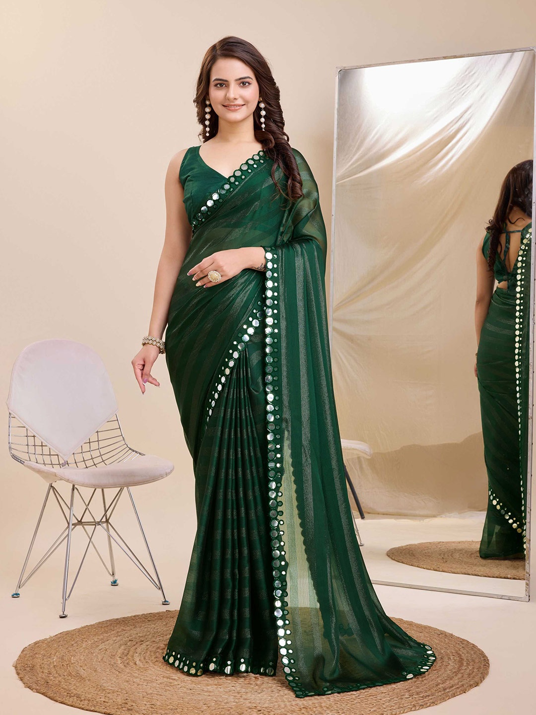 

VAIRAGEE Striped Mirror Work Embellished Saree, Green