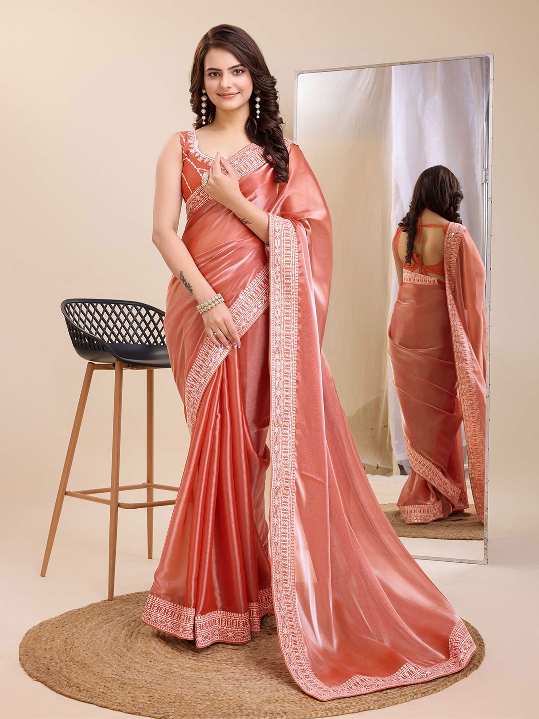 

VAIRAGEE Embroidered Woven Design Banarasi Saree, Peach