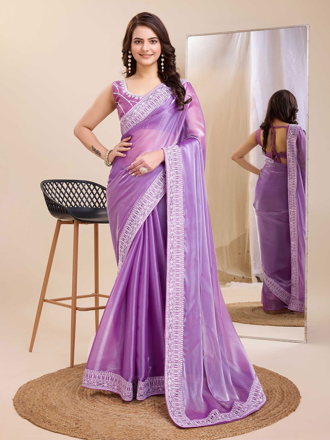 

VAIRAGEE Embroidered Woven Design Banarasi Saree, Lavender