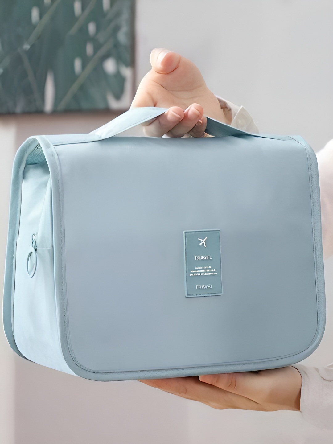 

Cortina Blue Water Resistant Makeup Accessories Organiser