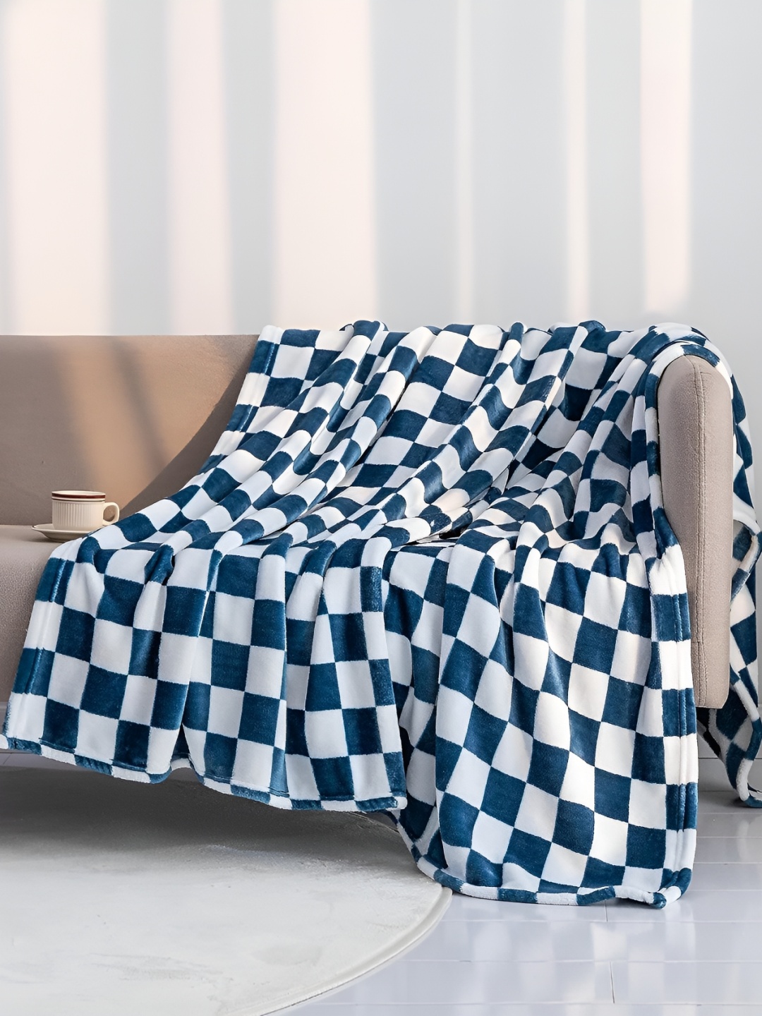 

Nivasam Blue & White Checked Microfiber AC Room 300 GSM Double Bed Blanket