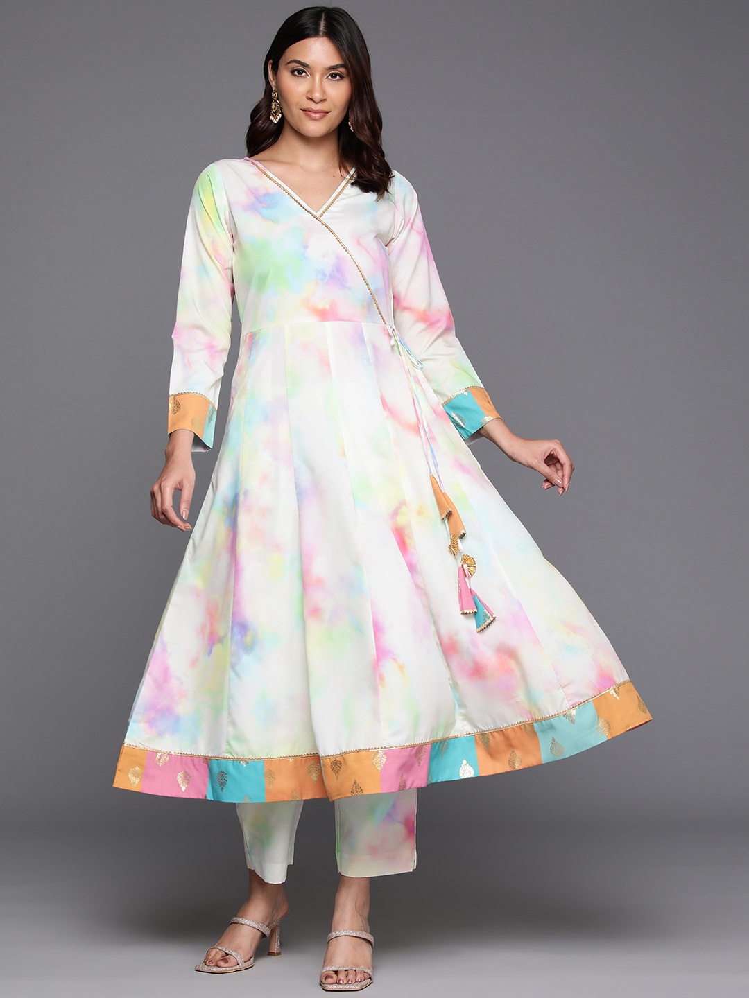 

Ahalyaa Women Dyed Angrakha Gotta Patti Kurta with Trousers, Multi