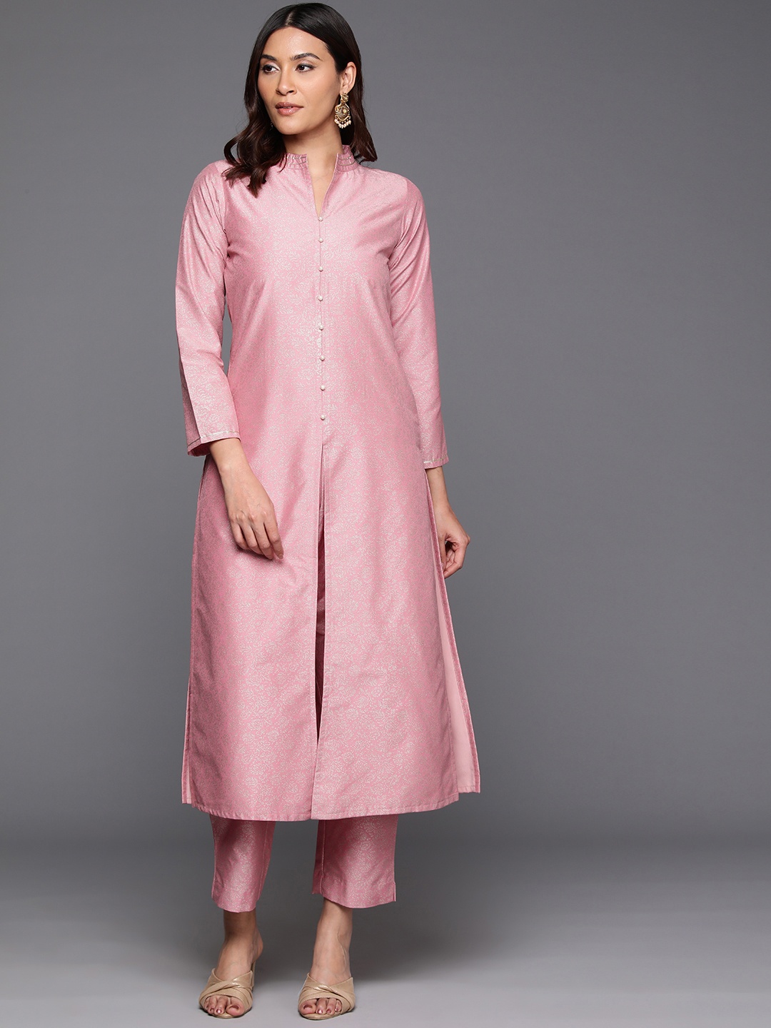 

Ahalyaa Women Ethnic Motifs Printed Regular Gotta Patti Kurta with Trousers, Pink