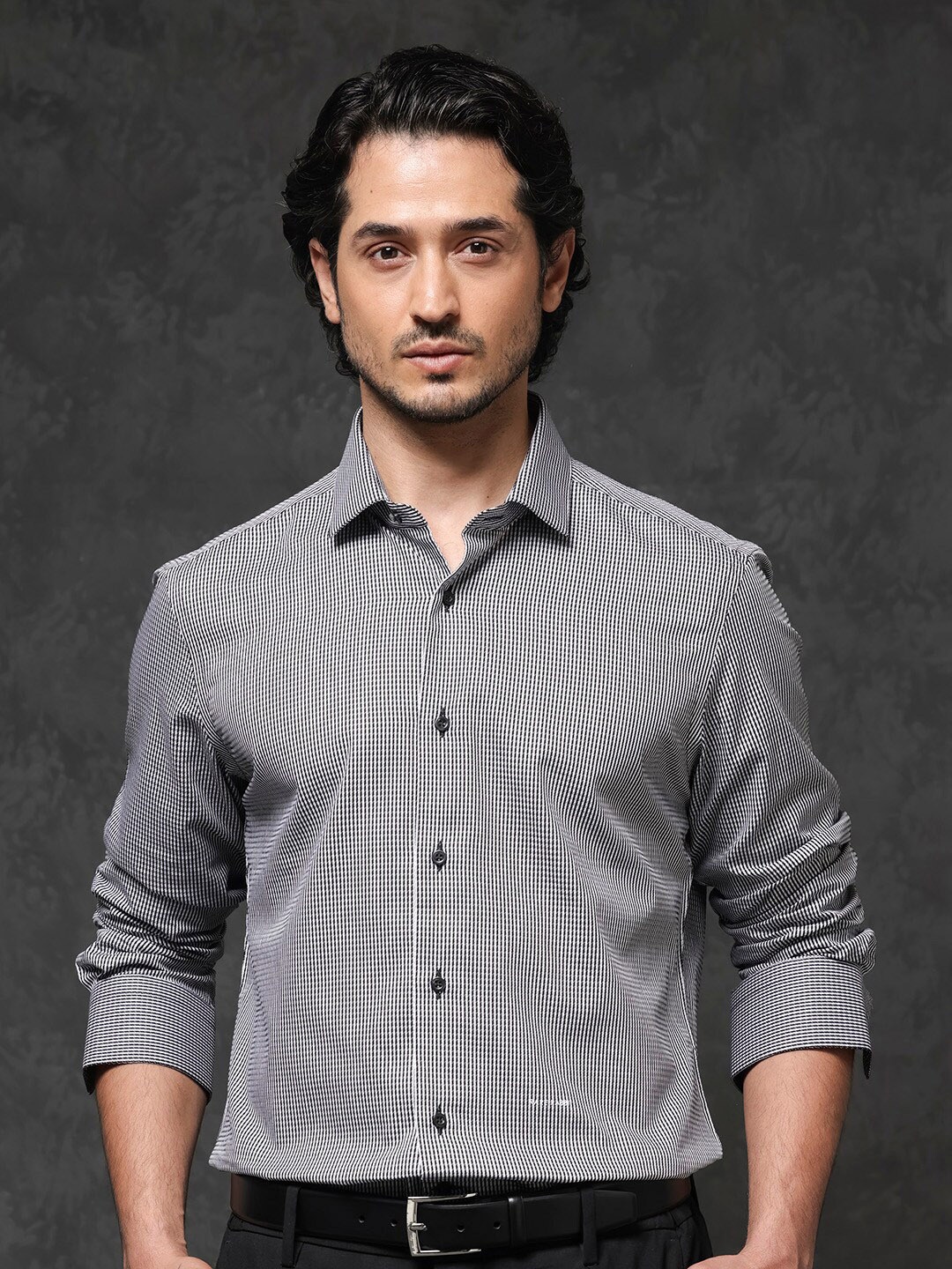 

RARE RABBIT Men Calamy Regular Fit Striped Party Shirt, Black