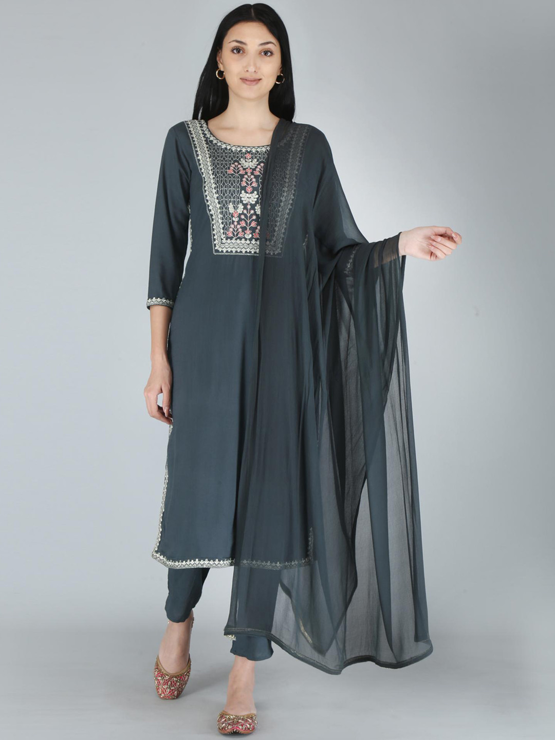 

HIGHLIGHT FASHION EXPORT Floral Yoke Design Round Neck Thread Work Kurta Set, Grey