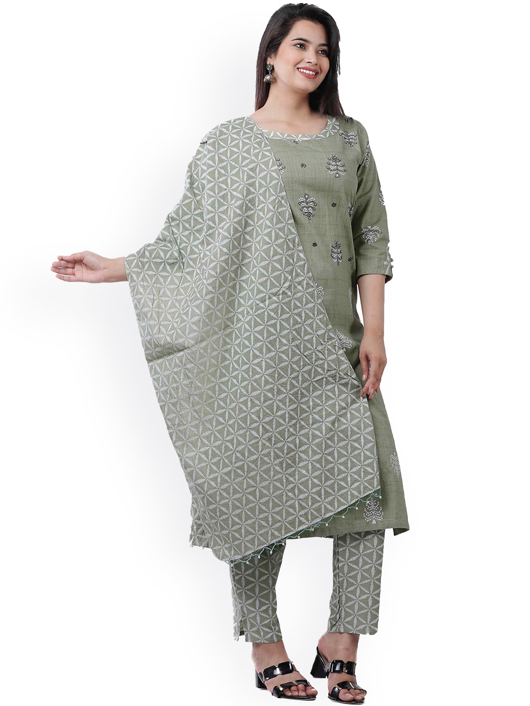 

HIGHLIGHT FASHION EXPORT Floral Printed Beads and Stones Kurta With Trousers & Dupatta, Green