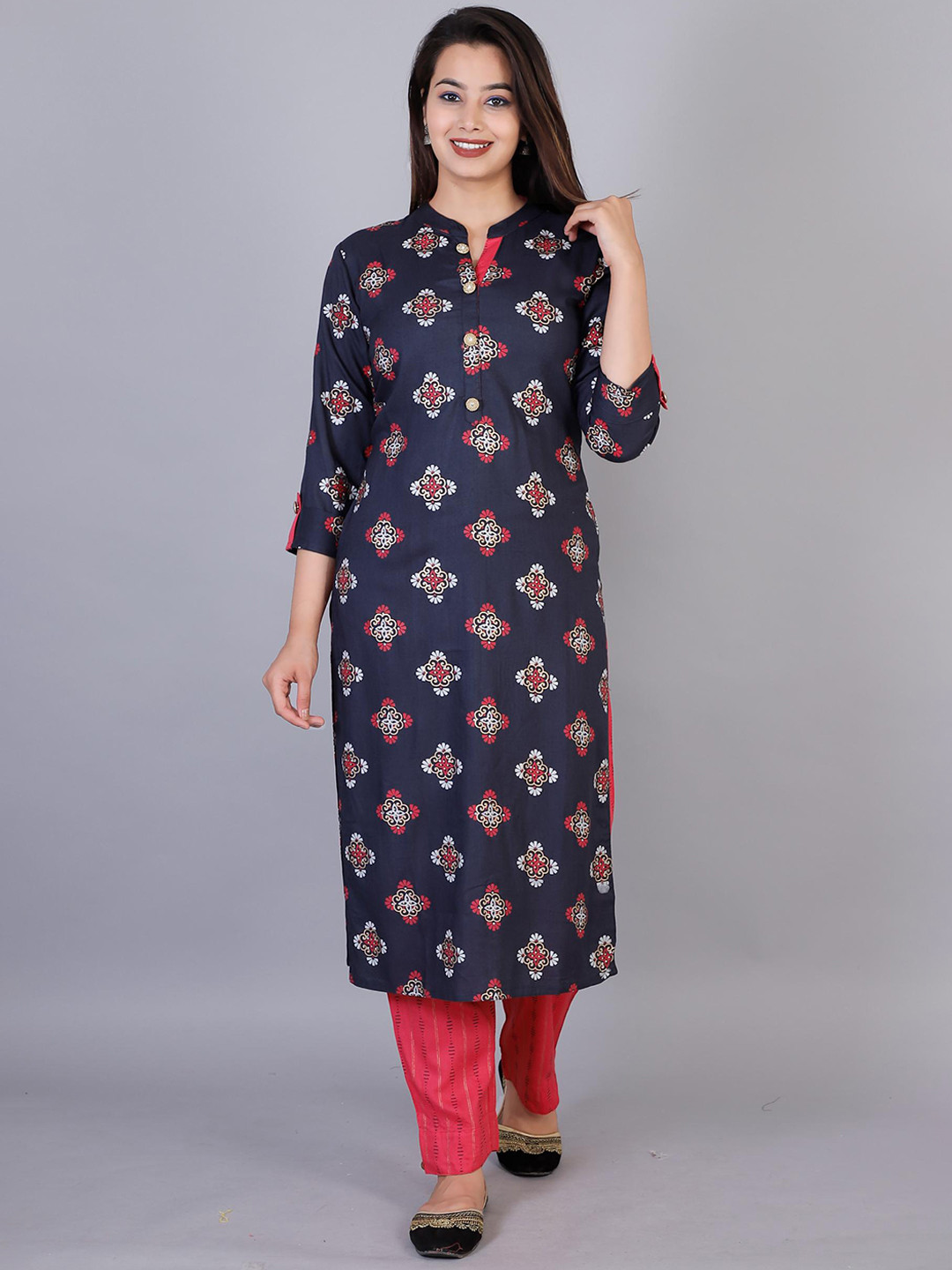 

HIGHLIGHT FASHION EXPORT Floral Printed Mandarin Collar Straight Kurta With Trouser, Grey