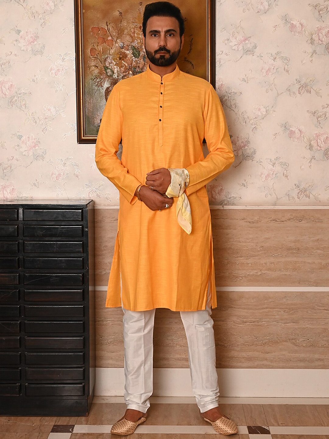 

ODETTE Mandarin Collar Long Sleeves Straight Kurta with Pyjama, Yellow