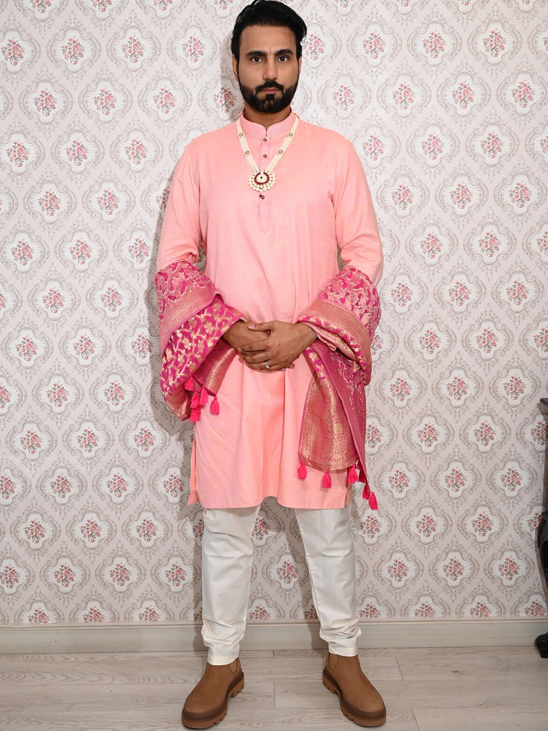 

ODETTE Regular Mandarin Collar Kurta with Pyjama, Peach