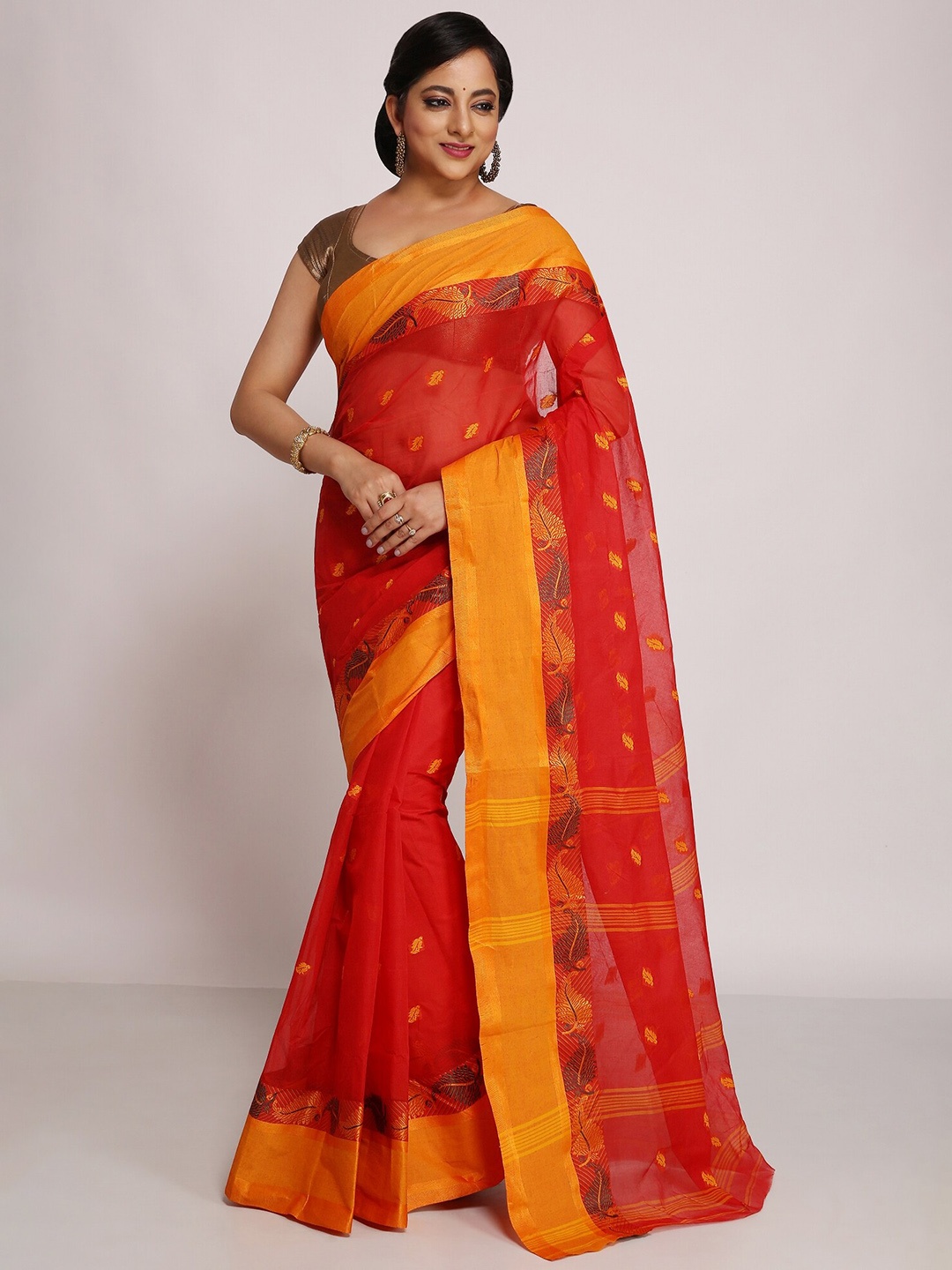 

WoodenTant Ethnic Motifs Woven Design Pure Cotton Taant Saree, Red