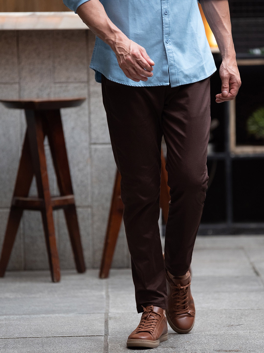 

ARISTOBRAT Men Tapered Fit Regular Trousers, Brown