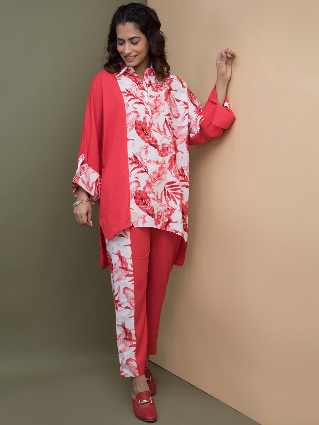 

Rhe-Ana Printed Collar Top With Trousers Co-Ords, Coral