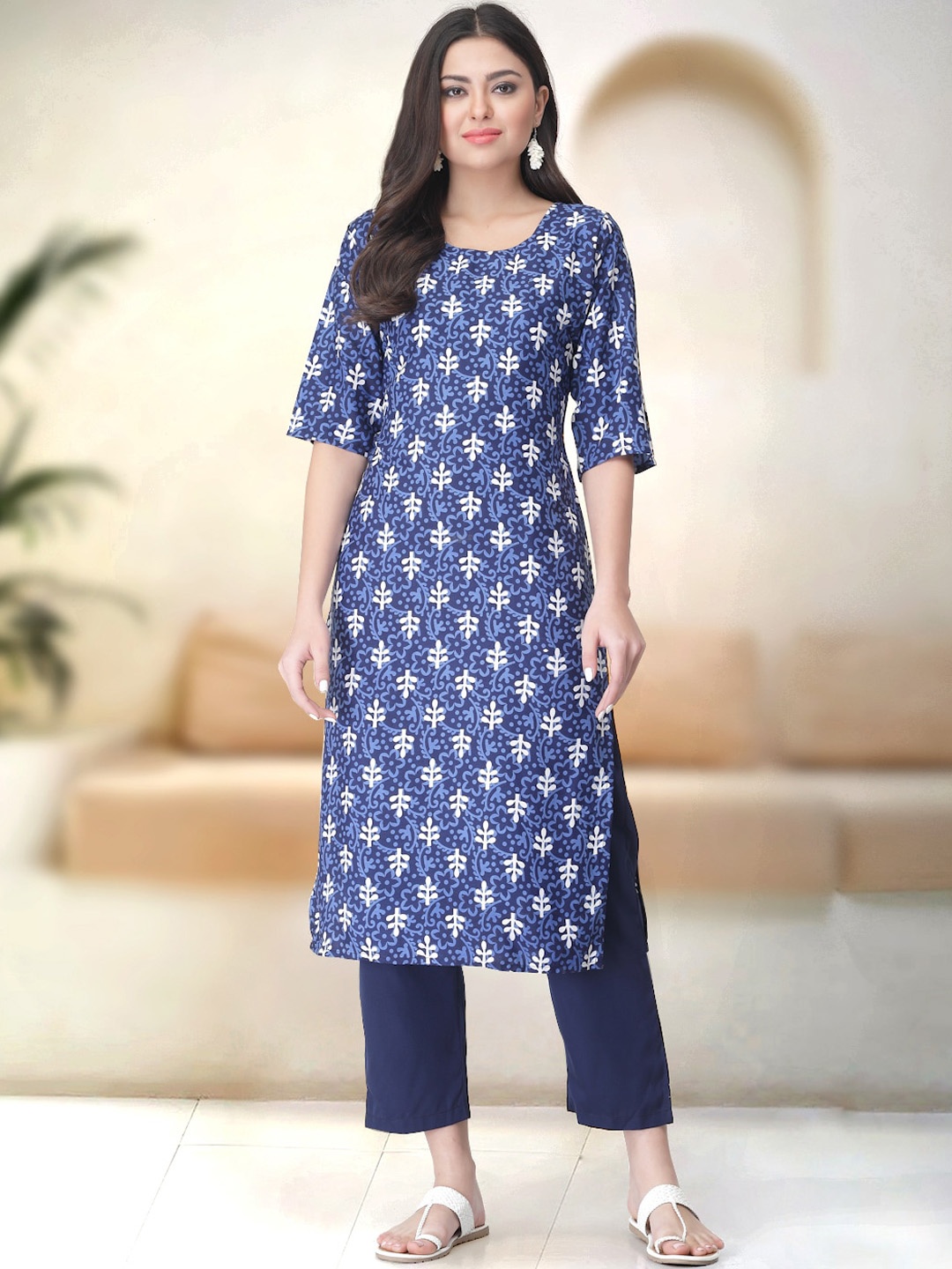 

7Threads Floral Printed Round Neck Three-Quarter Sleeves Kurta with Trousers, Blue