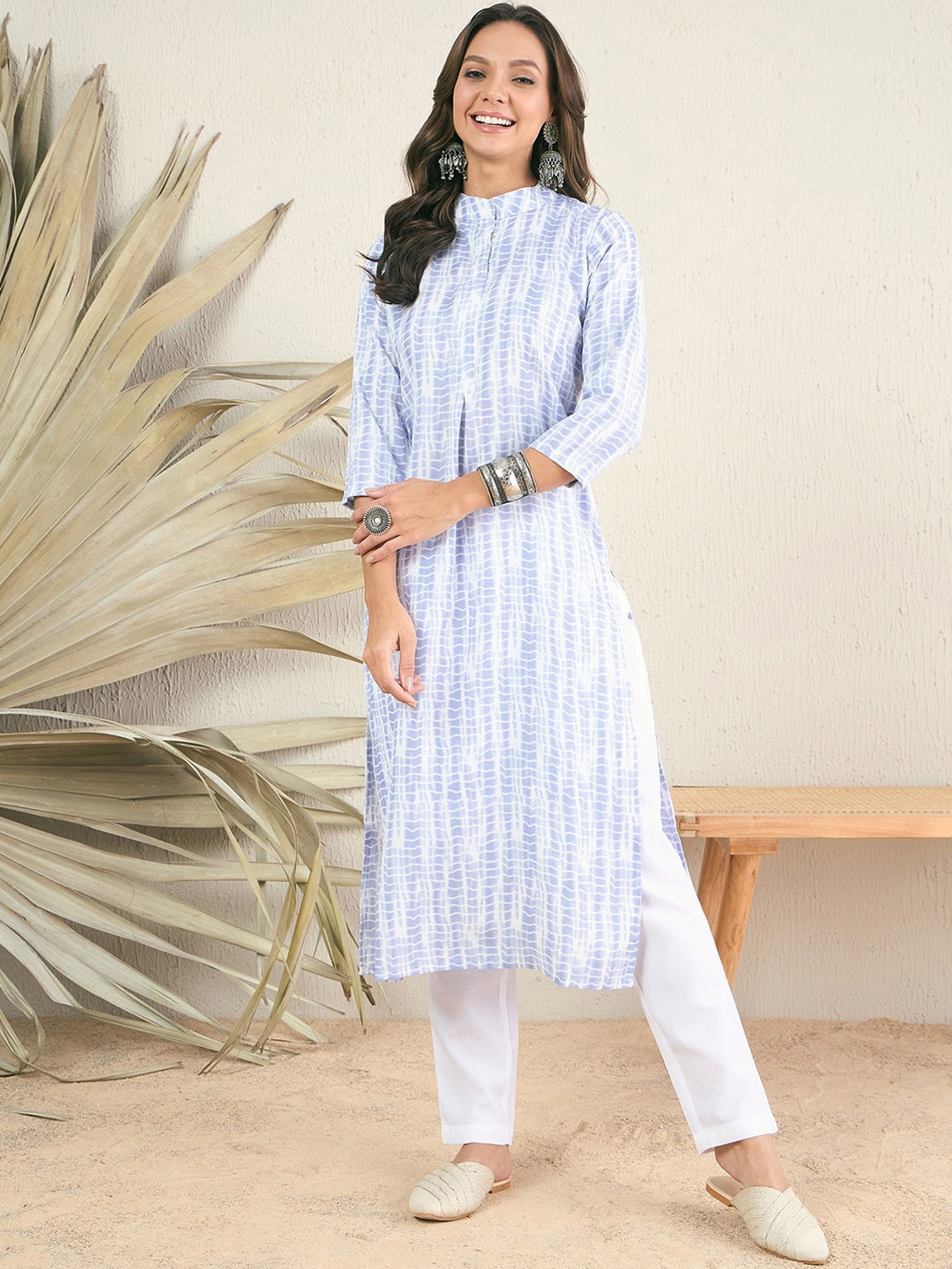 

MASSTANI BY INDDUS Tie & Dye Print Pleated Straight Kurta With Trousers, Blue