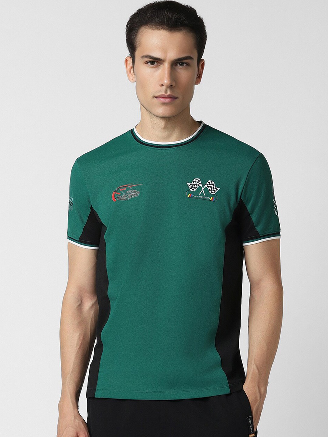 

Van Heusen Flex Typography Printed Slim Fit T-shirt, Green