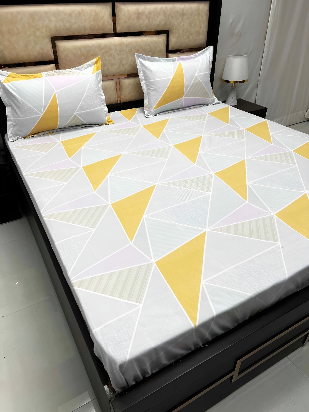 

Pure Decor Amulya Grey Geometric 300 TC Cotton Queen Bedsheet with 2 Pillow Covers