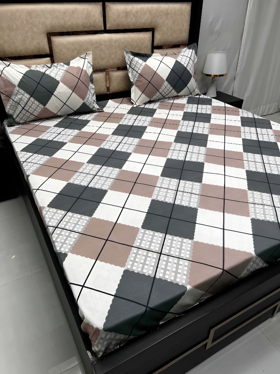 

Pure Decor Beige & Brown Geometric 300 TC Cotton Queen Bedsheet with 2 Pillow Covers