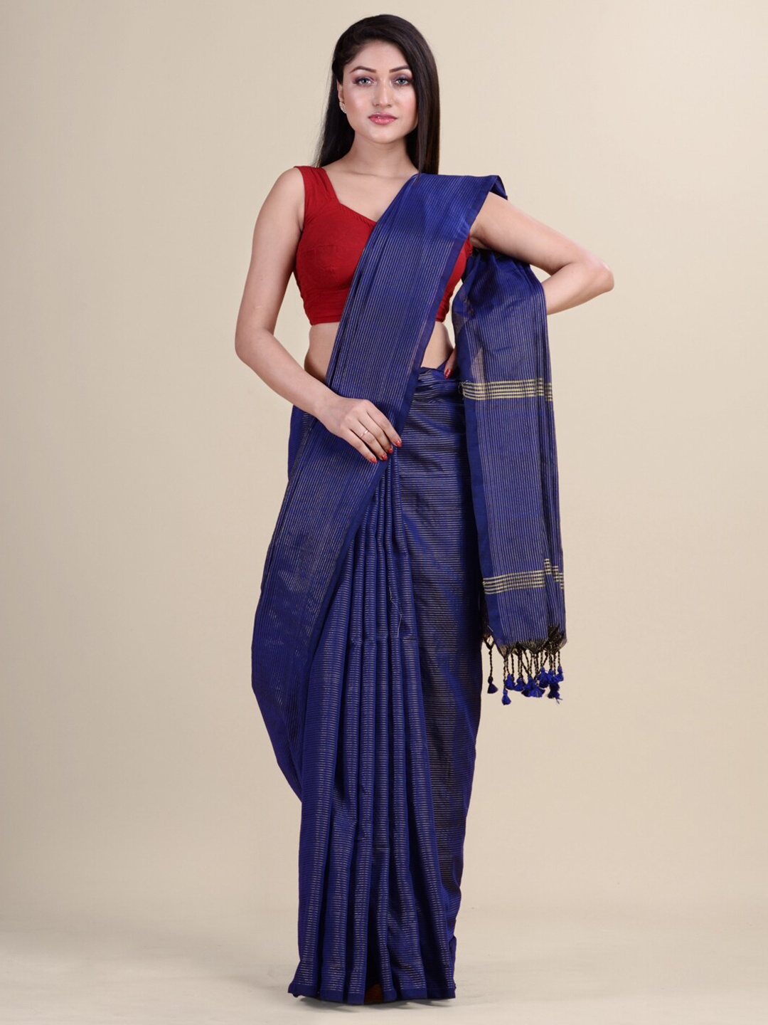 

HOUSE OF ARLI Striped Printed Saree, Blue