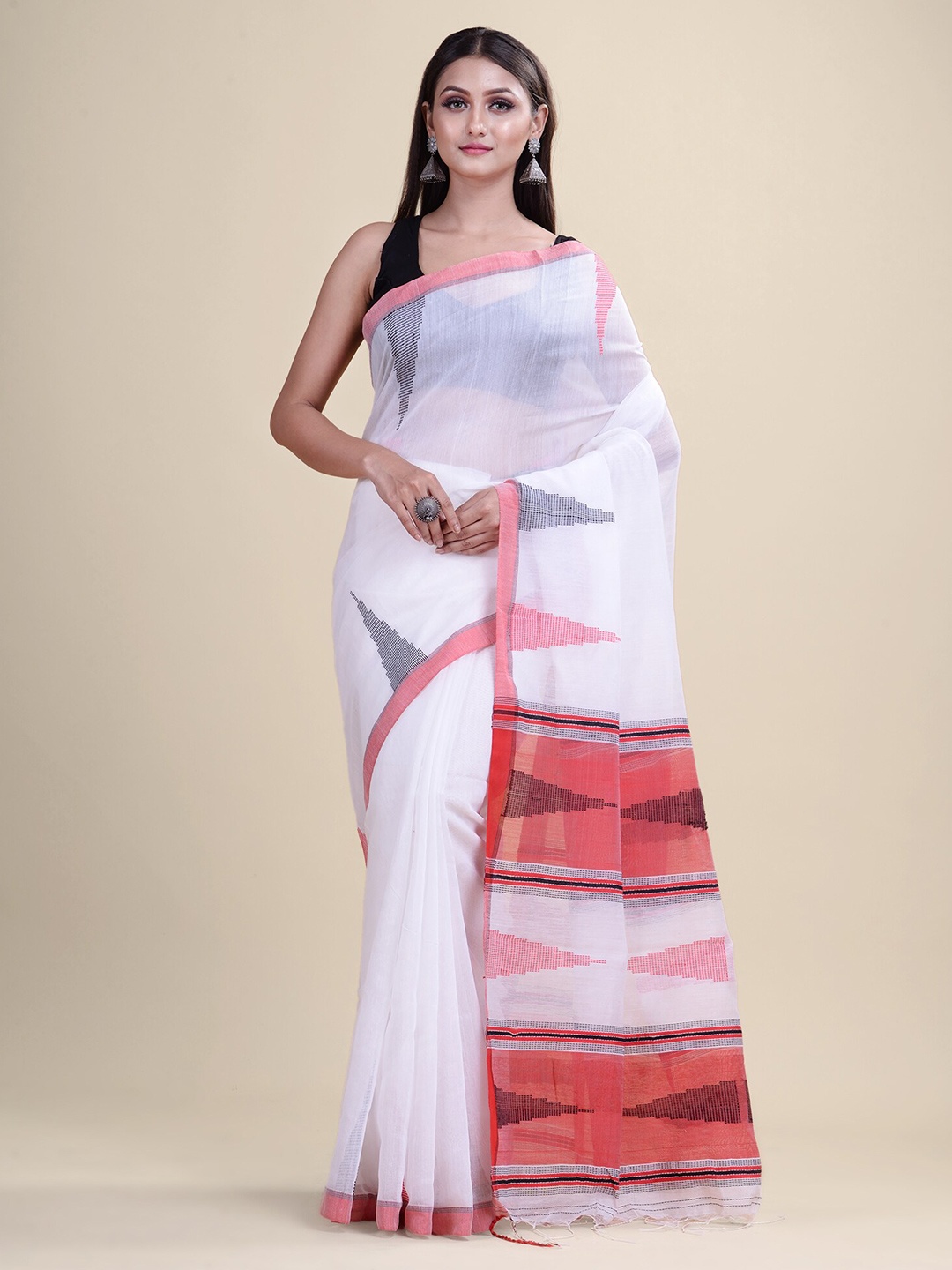 

HOUSE OF ARLI Geometric Woven Design Silk Cotton Saree, White
