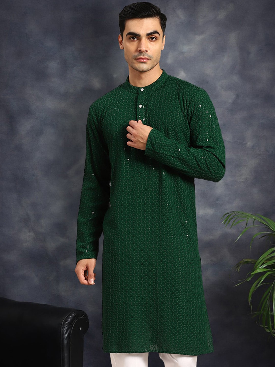 

Anouk Men Thread Work Kurta, Green