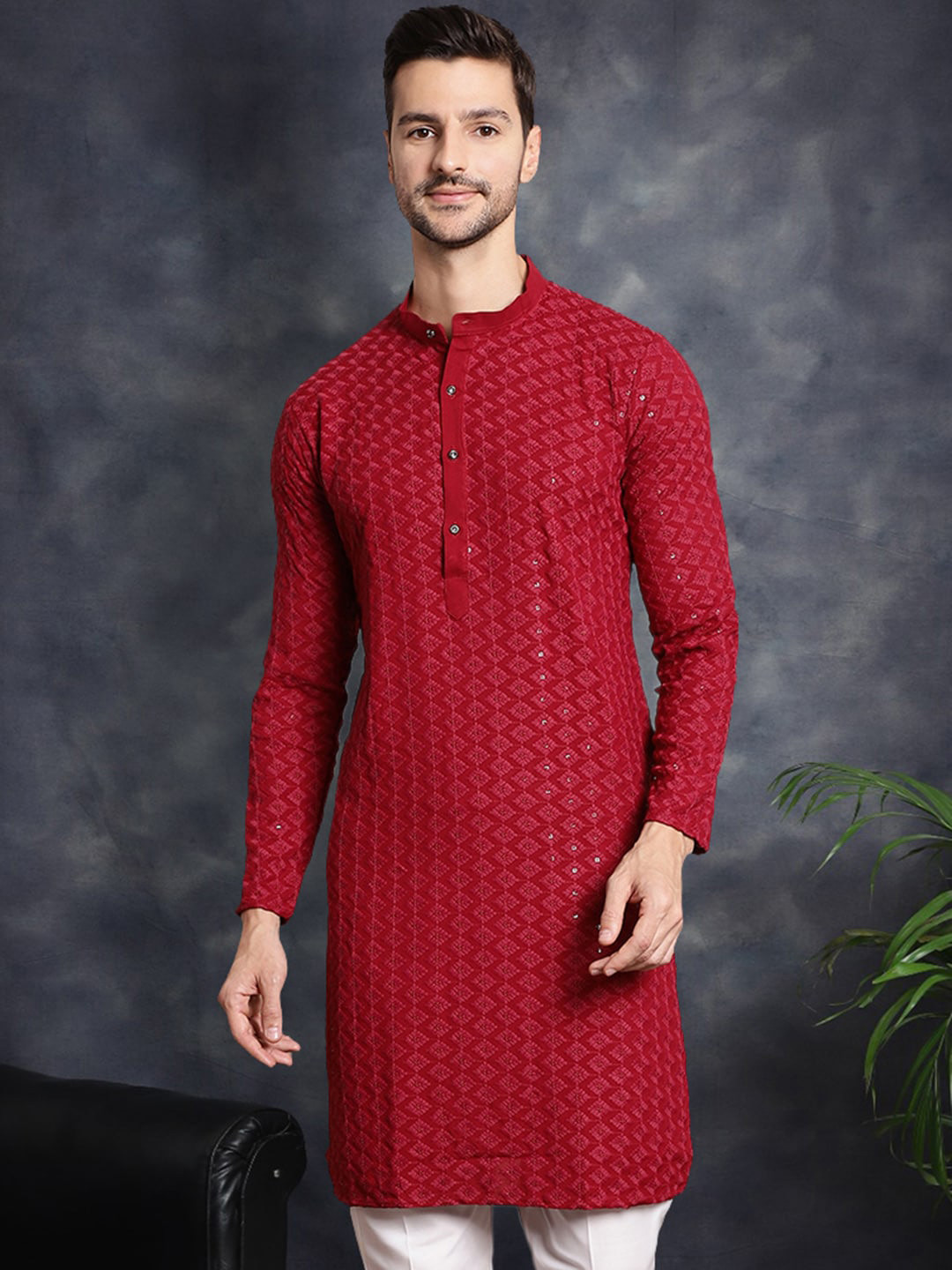 

Anouk Red Geometric Embroidered Thread Work Curved Straight Kurta, Maroon