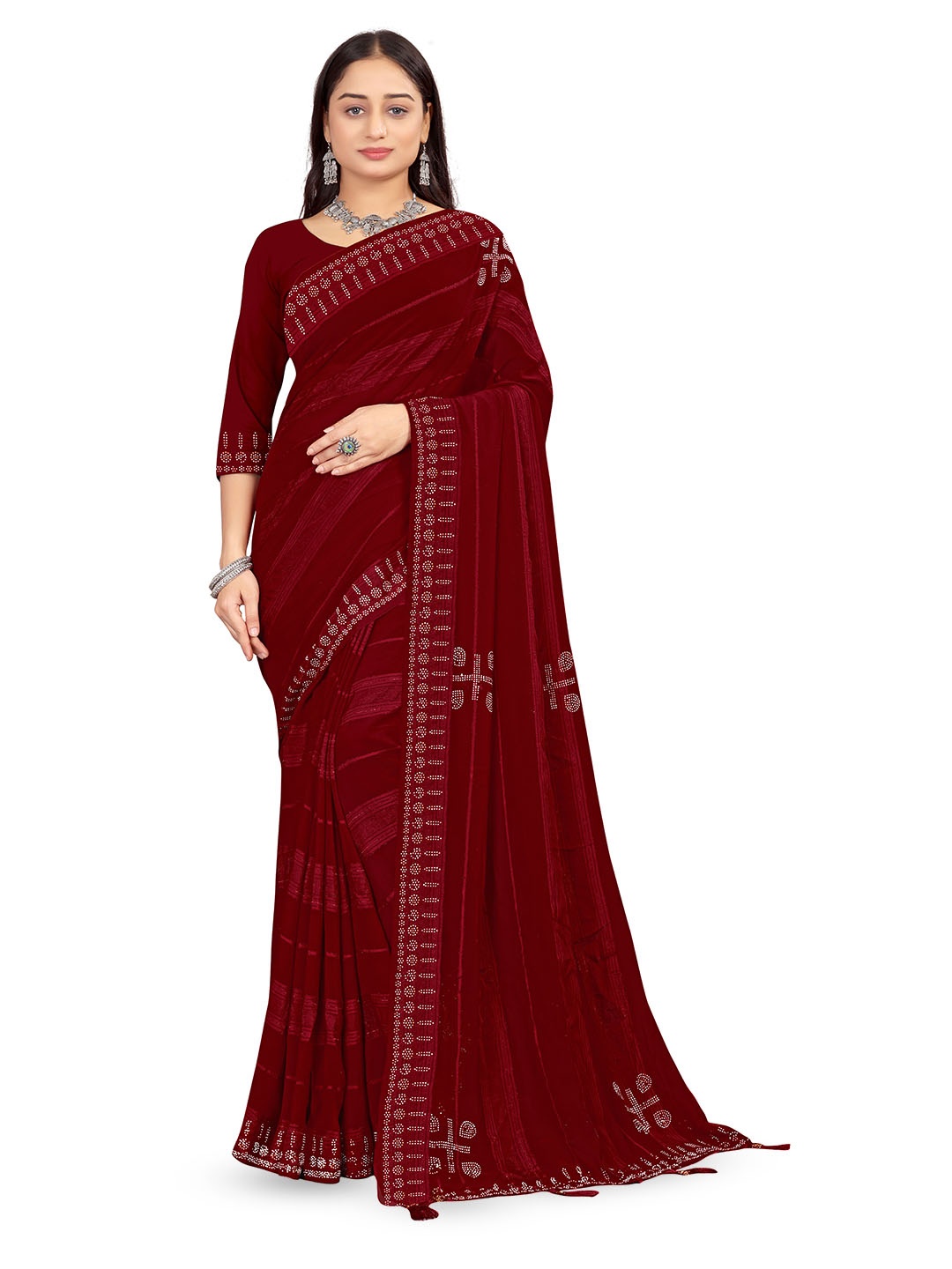 

RANGRASIYA Embellished Beads and Stones Saree, Maroon