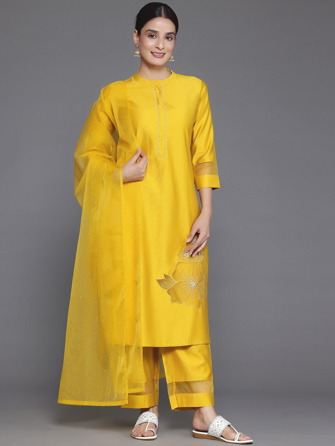

Libas Floral Embroidered Mandarin Collar Beads & Stones Kurta With Trousers & Dupatta, Yellow