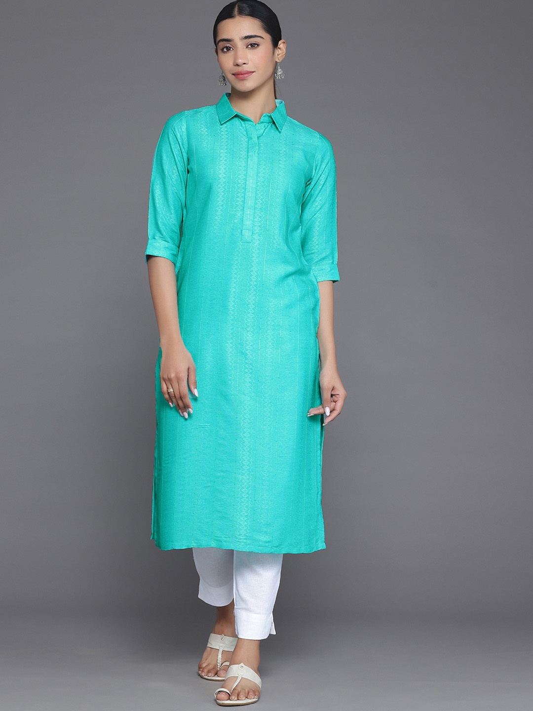 

Libas Shirt Collar Three Quarter Sleeves Cotton Kurta, Blue