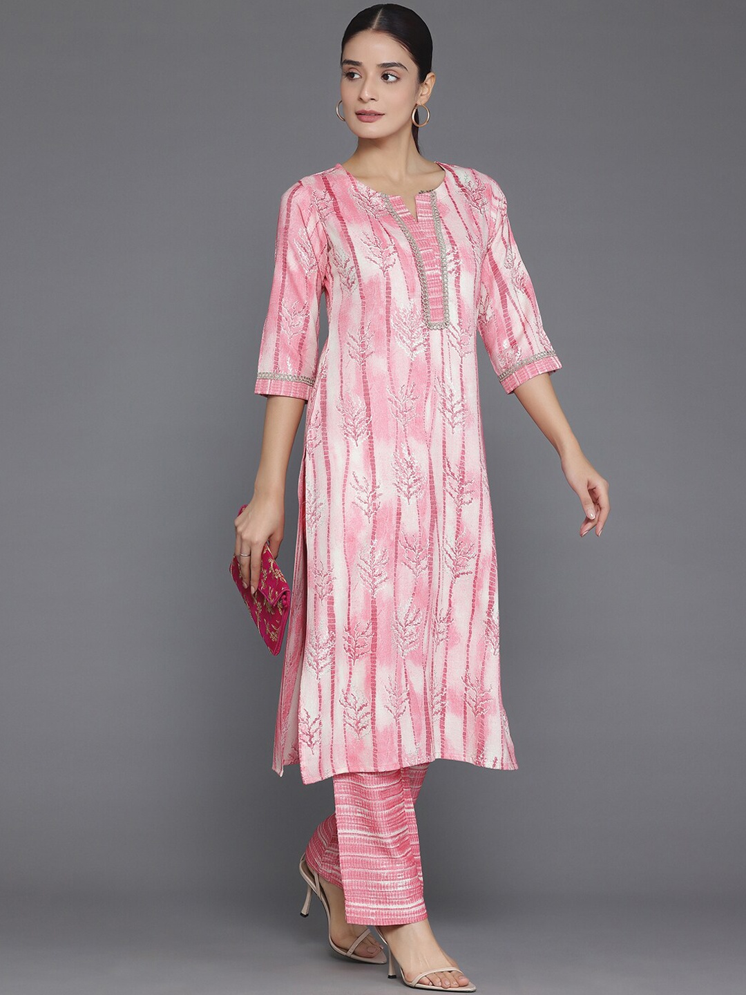 

Libas Printed Regular Kurta with Trouser, Peach