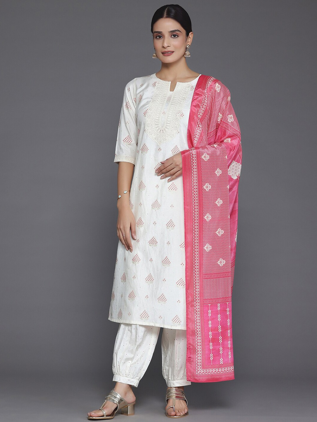 

Libas Floral Printed Regular Sequinned Kurta with Salwar & Dupatta, Off white