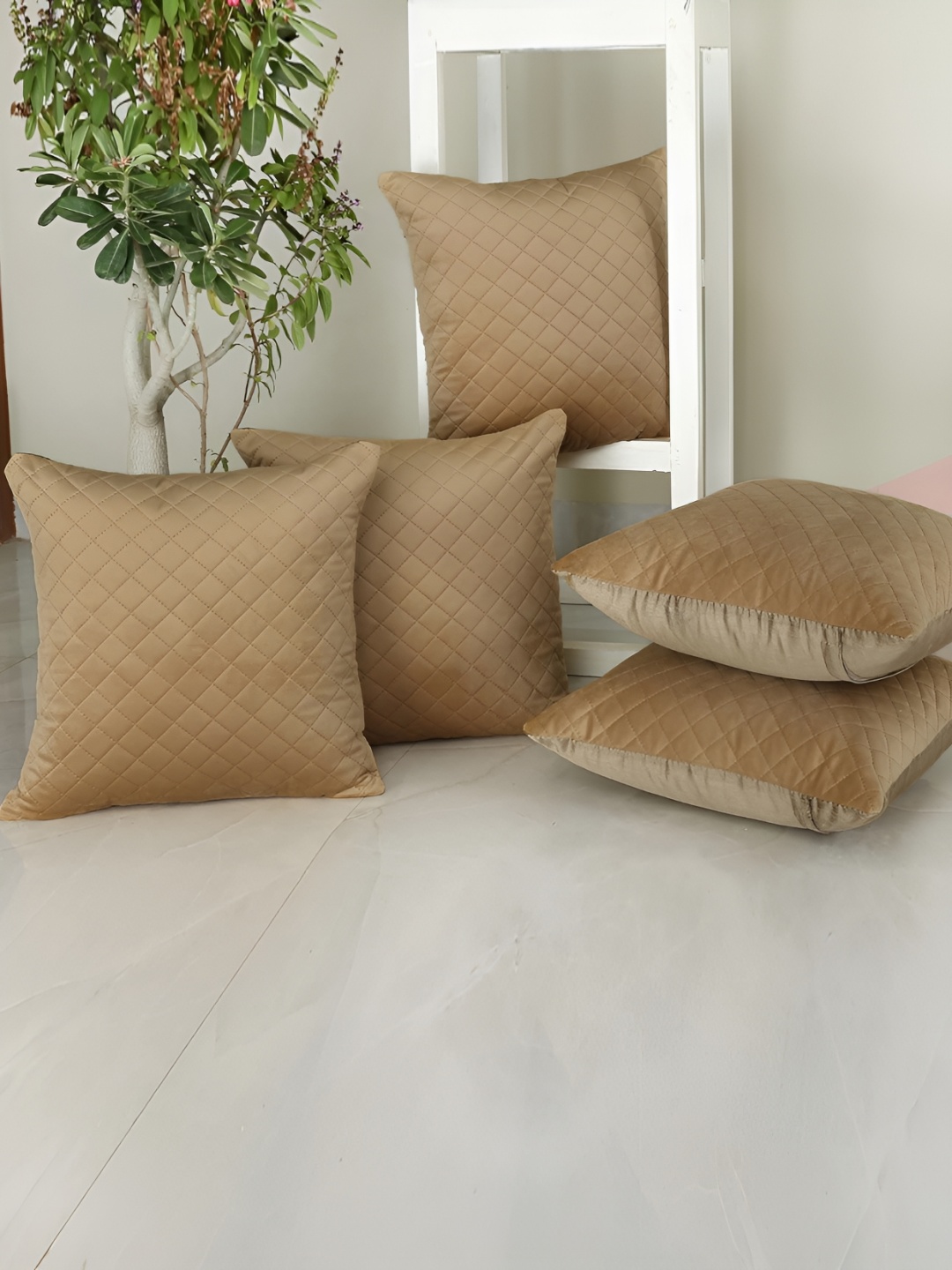 

Homerz Brown 5 Pieces Velvet Square Cushion Covers