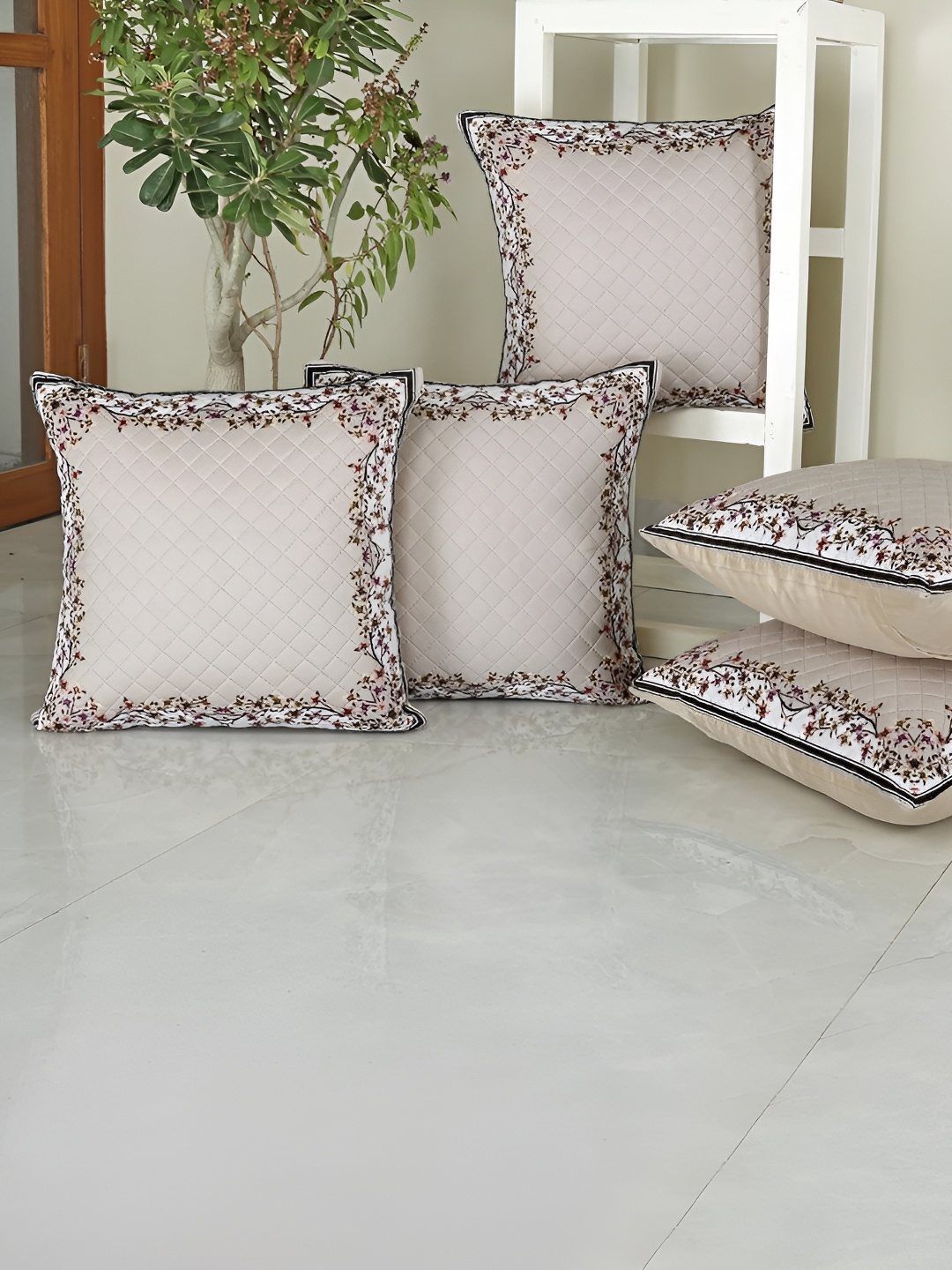 

Homerz White & Black 5 Pcs Floral Velvet Square Cushion Covers
