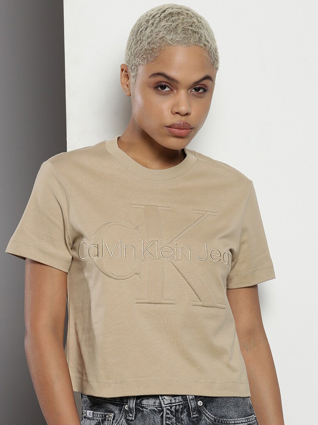 

Calvin Klein Brand Logo Printed Organic Cotton Round Neck Short Sleeves Pockets T-shirt, Brown