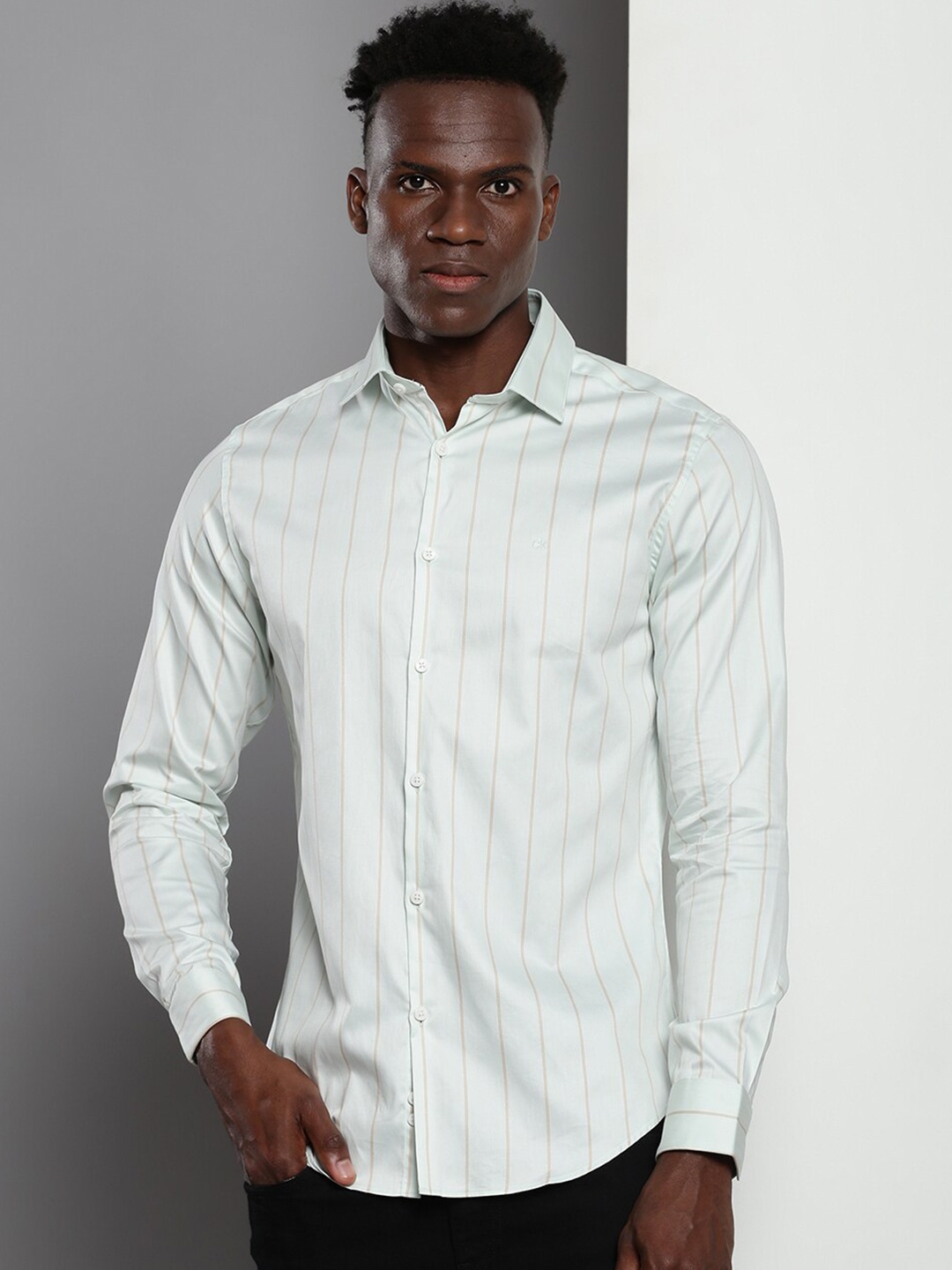 

Calvin Klein Jeans Slim Fit Opaque Striped Cotton Casual Shirt, White