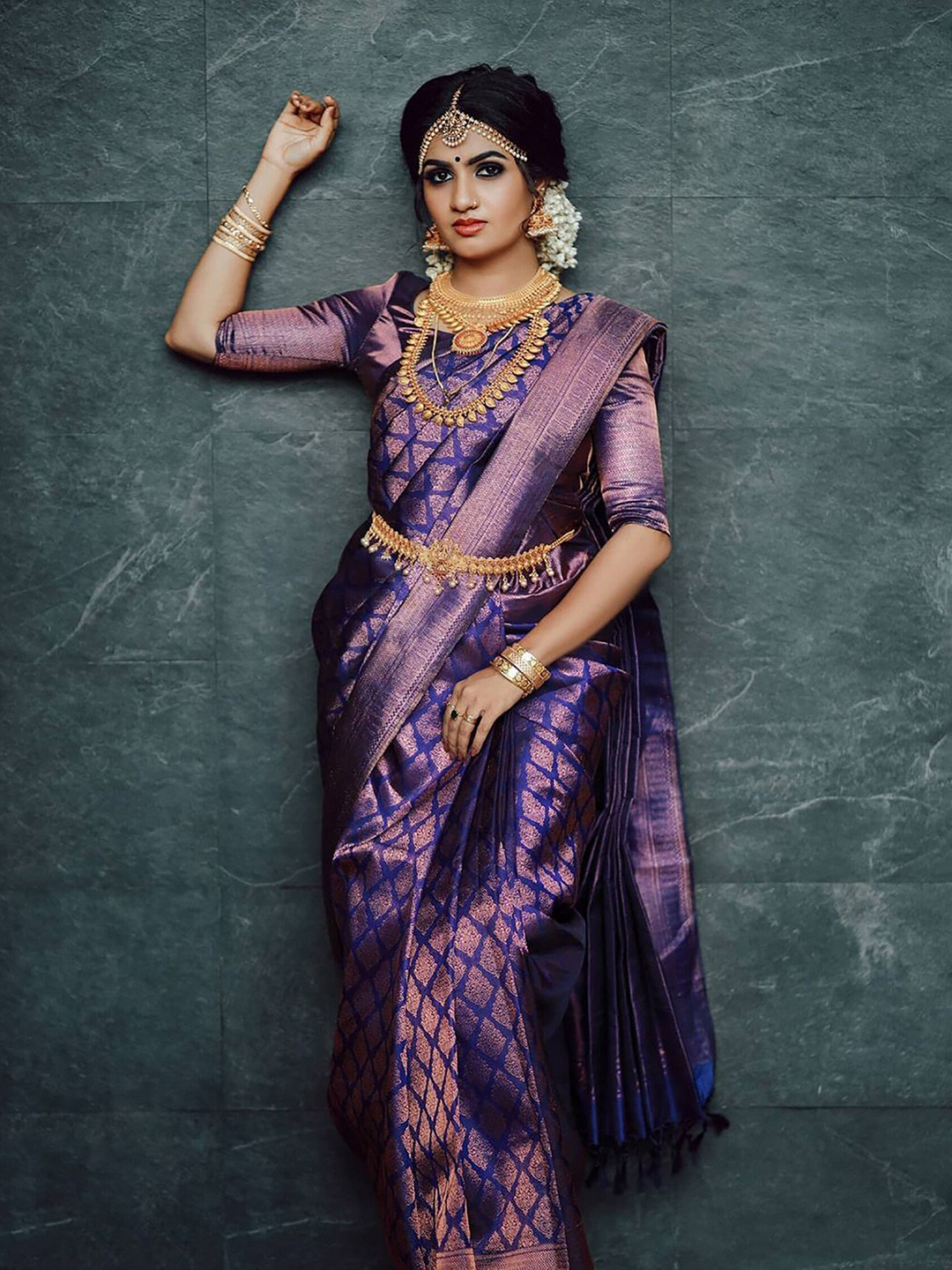 

BerMondsey Woven Design Zari Silk Blend Banarasi Saree with Tassels, Blue