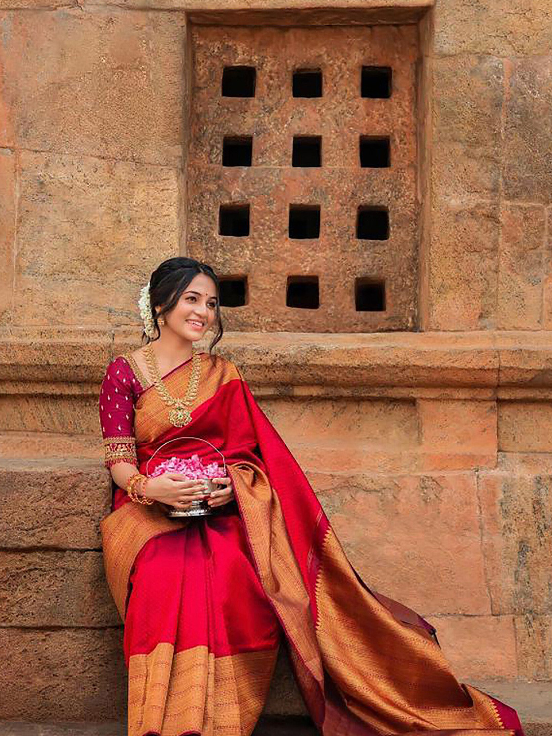 

BerMondsey Geometric Woven Design Zari Banarasi Saree, Red