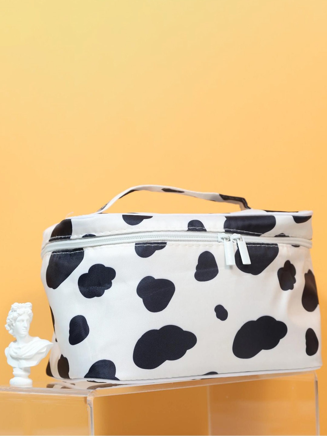 

Awestuffs White & Black Printed Large Cosmetics Accessories Organizer