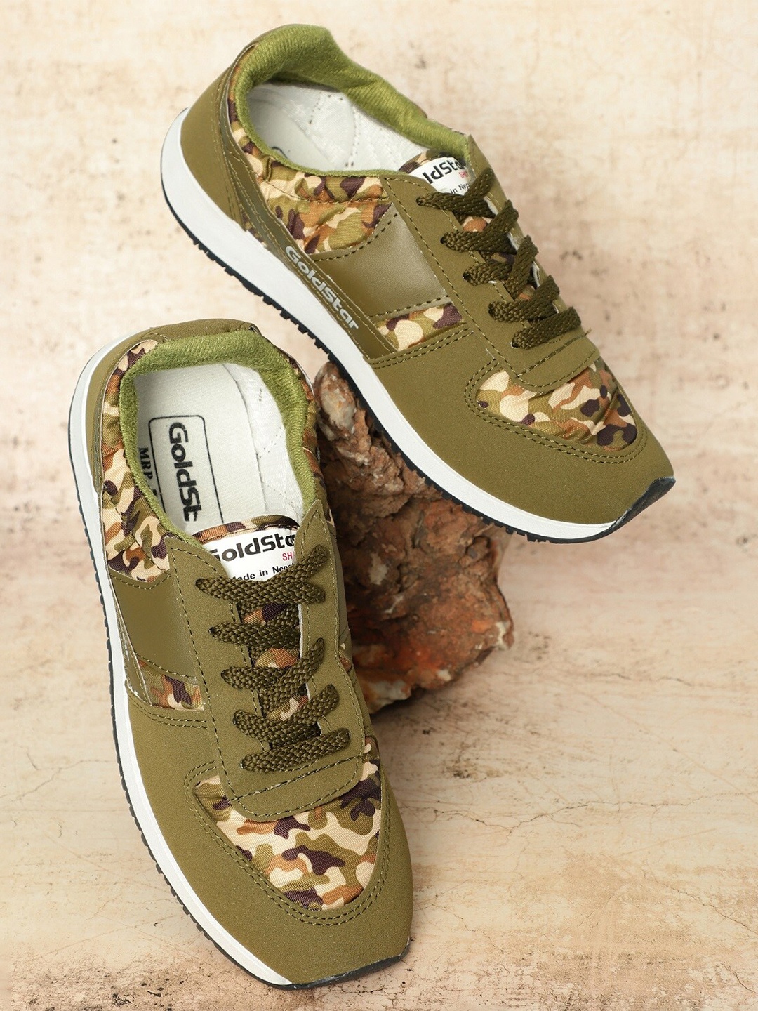 

Goldstar Men Printed Lace-Up Walking Shoes, Olive
