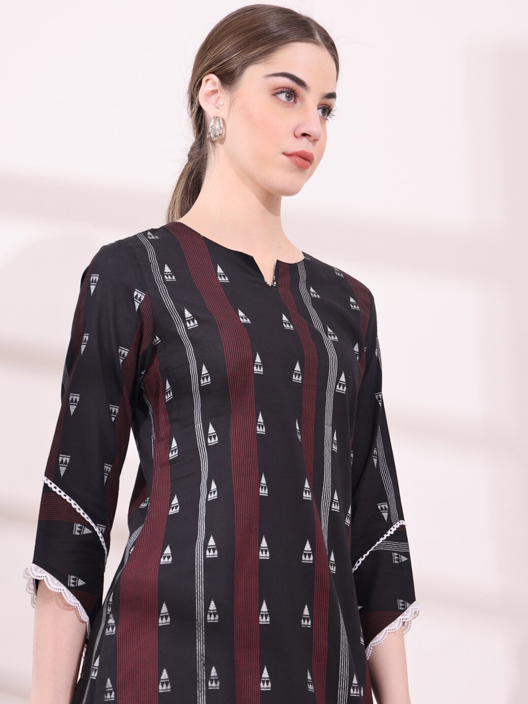 

Anouk Regular Pure Cotton Kurta with Trousers, Black