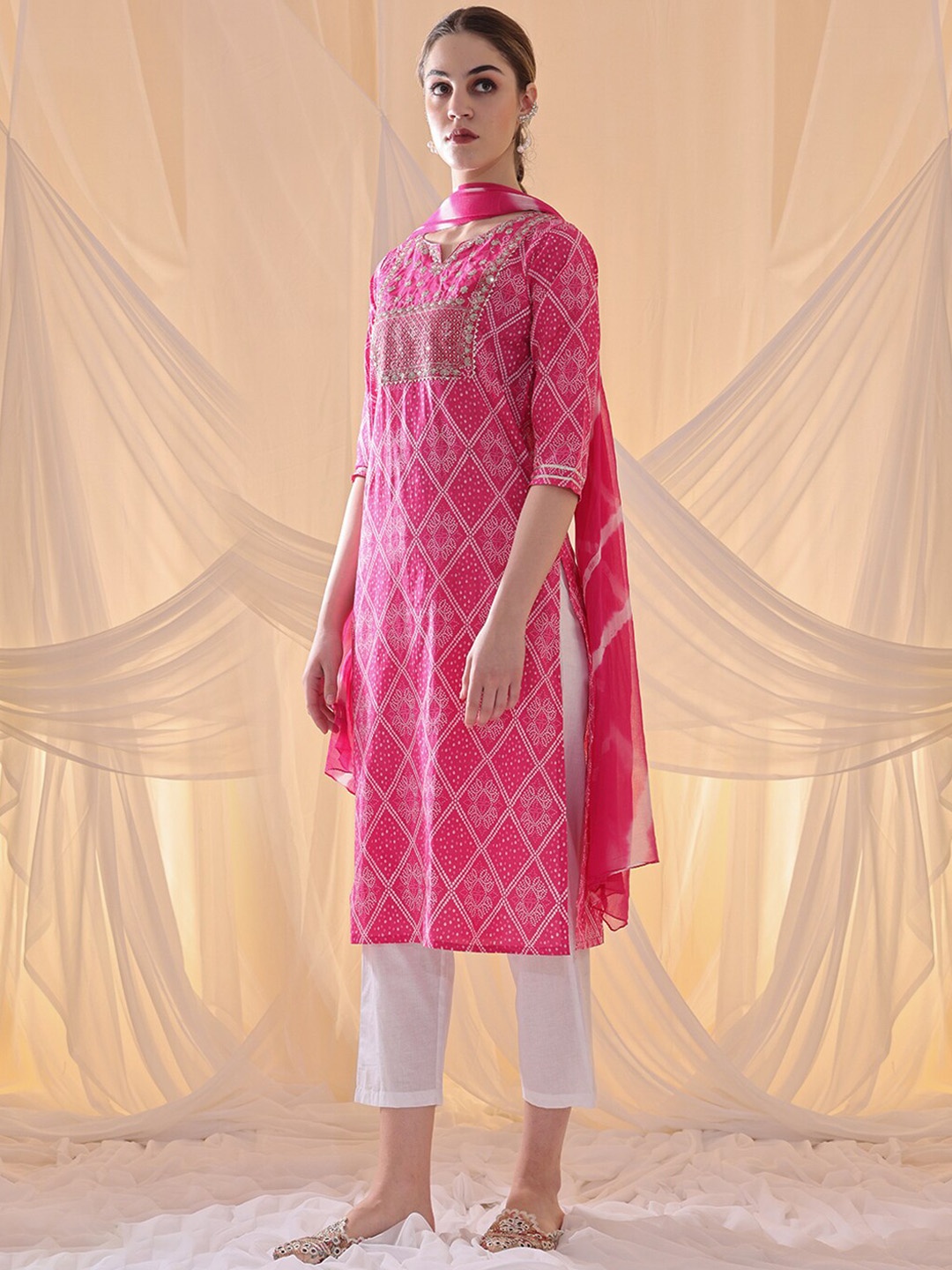 

Anouk Floral Printed Regular Pure Cotton Kurta with Trousers & Dupatta, Pink