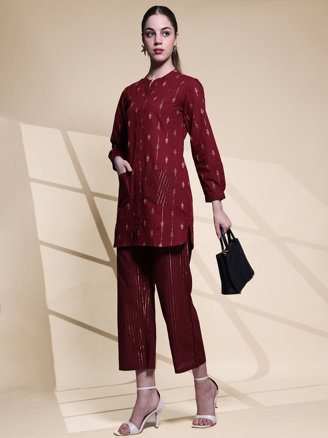 

Anouk Floral Printed Regular Pure Cotton Kurta with Palazzos, Maroon